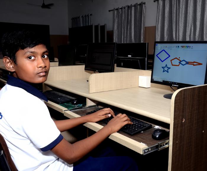 Computer_Lab_001_KOK