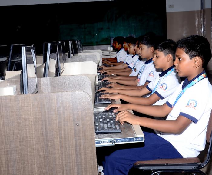 Computer_Lab_003_KOK